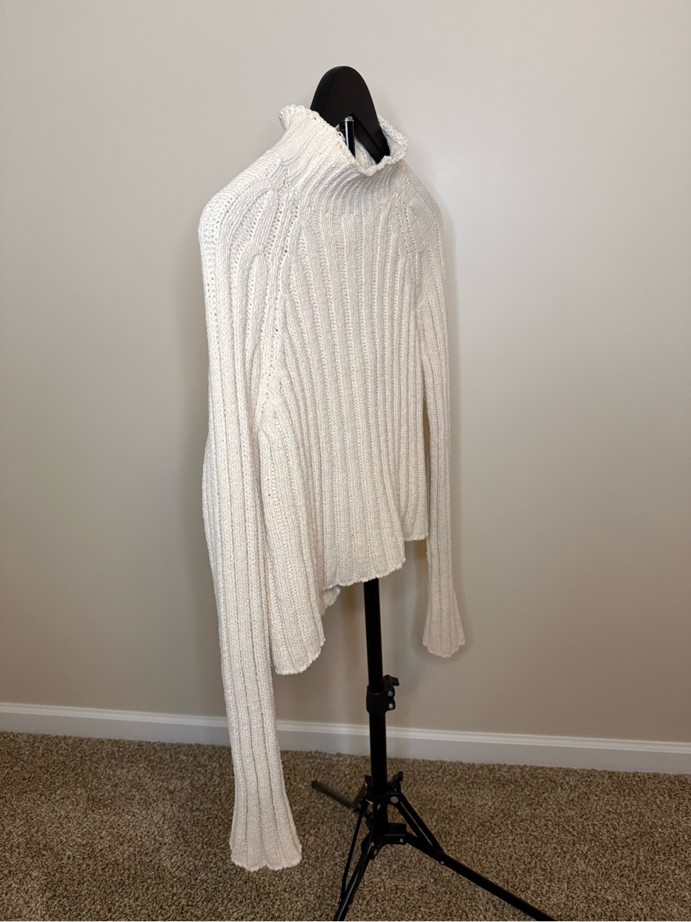 American Eagle Knit Cream Ribbed Mockneck Sweater-S - Picture 4 of 6